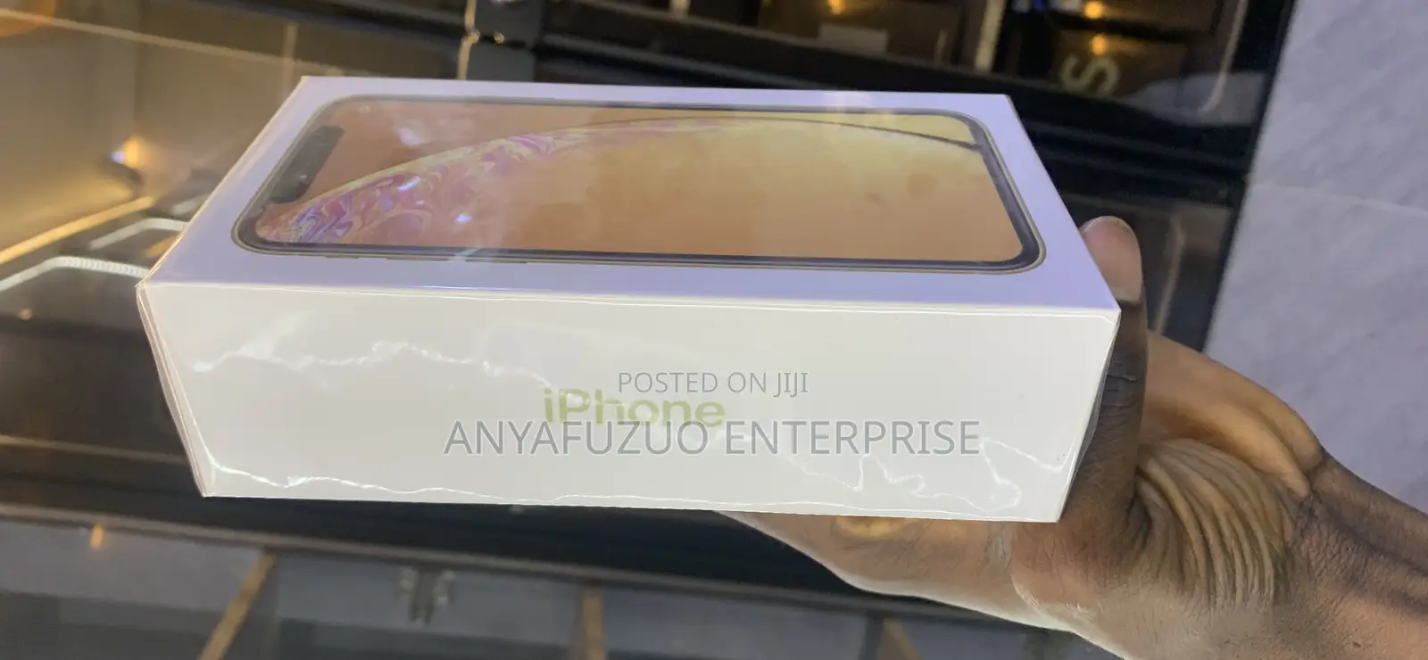 New Apple iPhone XR 128 GB Yellow