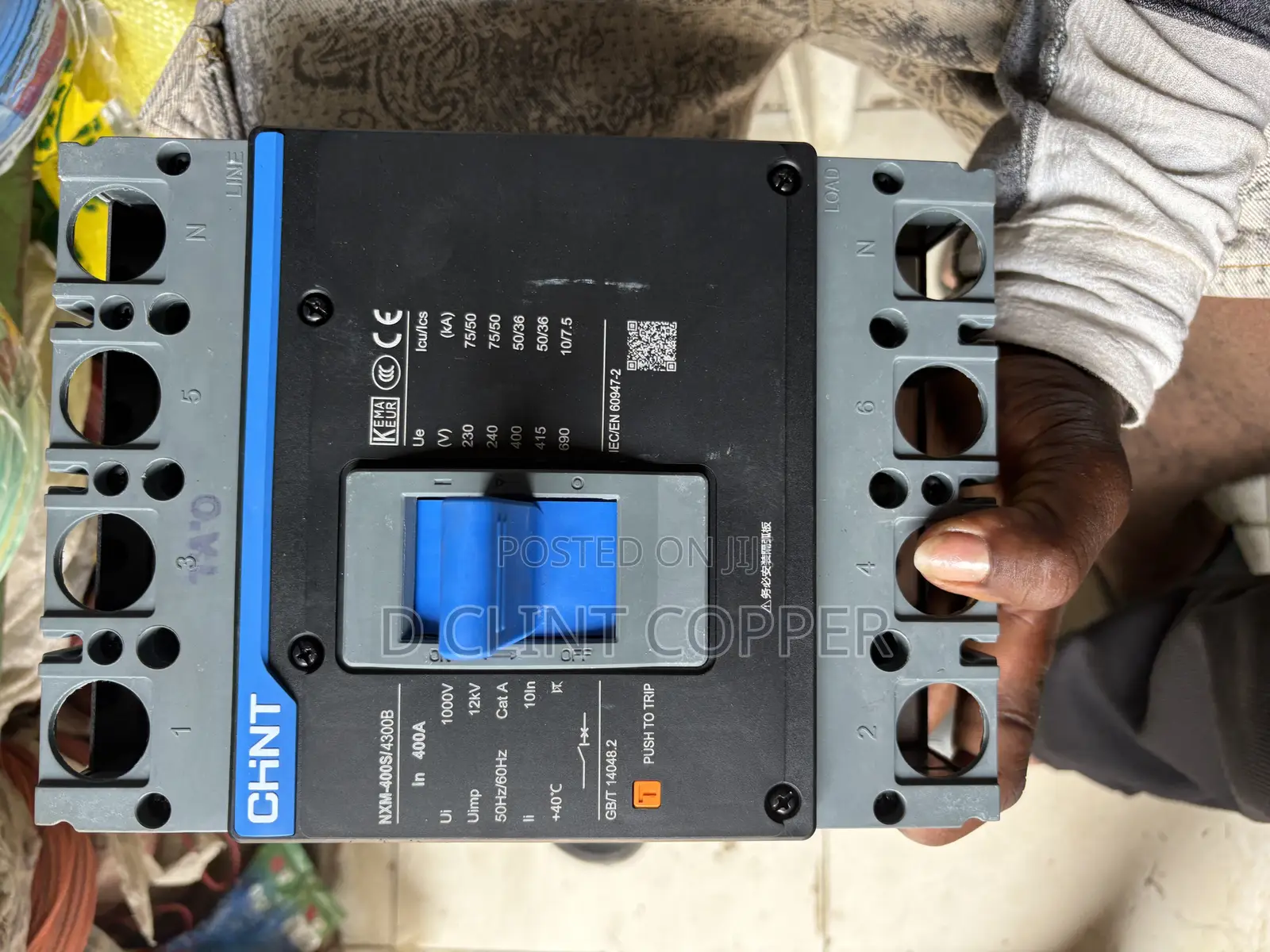4 Pole X 400 Amps