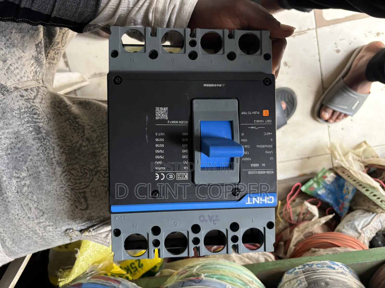 4 Pole X 400 Amps