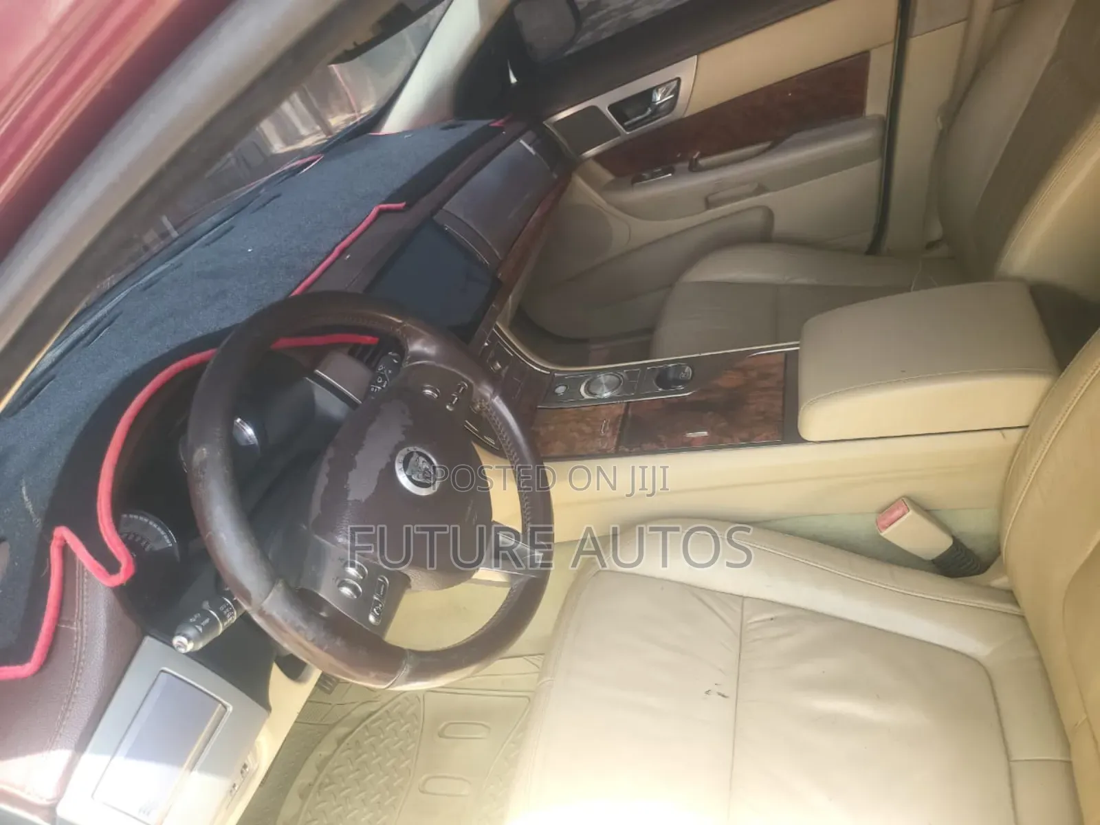 Jaguar XF 2011 Red