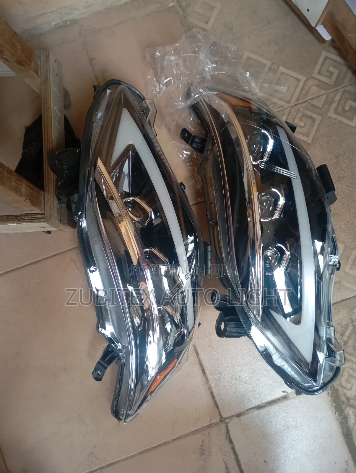Upgrade Headlight Three Touch Corolla 2010 Model