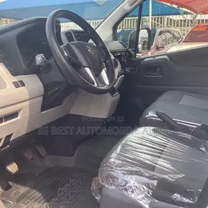 Toyota HiAce 2020 White