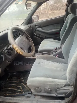 Toyota Camry 2000 Red