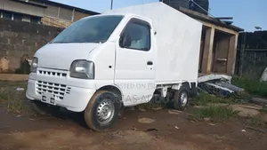 Suzuki Container Body 2020 White