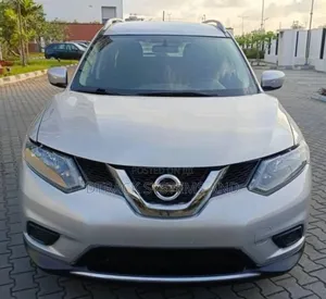 Nissan Rogue SV 4dr SUV AWD (2.5L 4cyl CVT) 2015 Silver