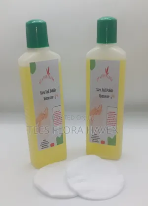 Nail Polish Remover With Vitamin E and Essential Oils