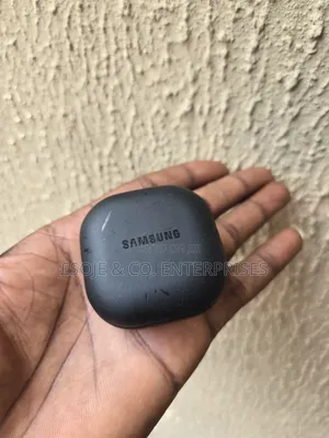 Used Samsung Galaxy Buds2 Pro