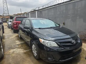 Toyota Corolla 2011 Black