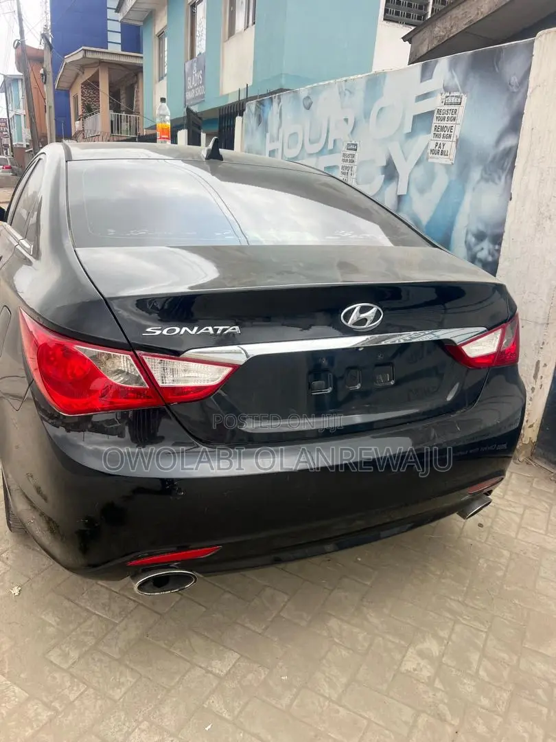 Hyundai Sonata 2013 Black