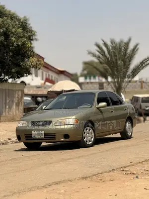 Nissan Sentra GXE 2001 Green