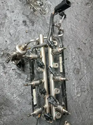 Chevrolet Camaro Inner Nozzle V6 or Acadia 3.6 With Fuel Pump