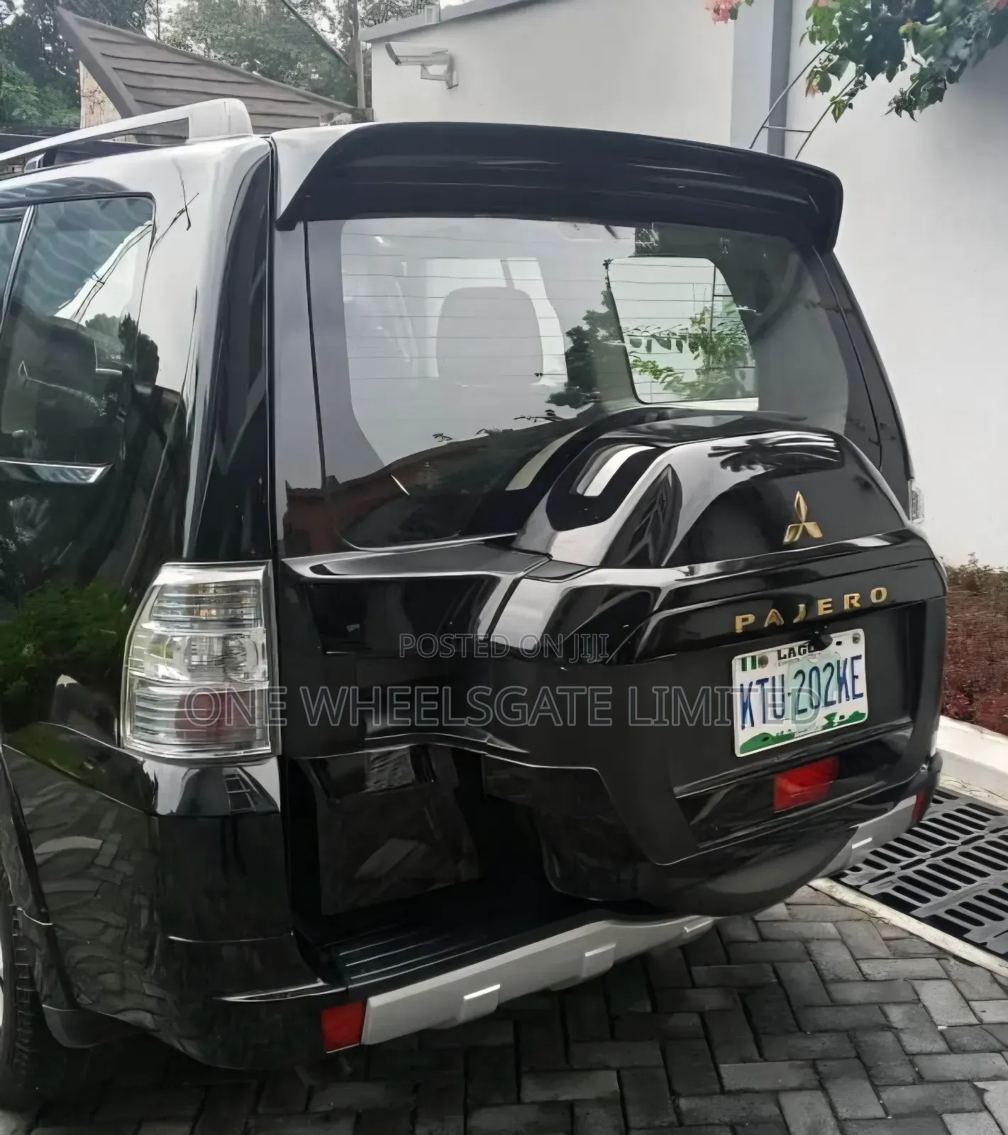 Mitsubishi Pajero 2020 Black