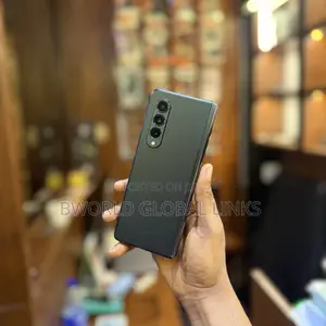 Samsung Galaxy Z Fold 3 256 GB Black