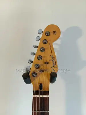 Fender Stratocaster Guitar Original Contour Body With Whammy Bar