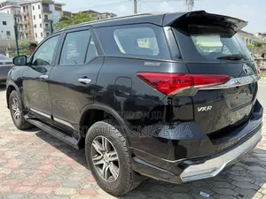 Toyota Fortuner 2.4 D AWD 2019 Black