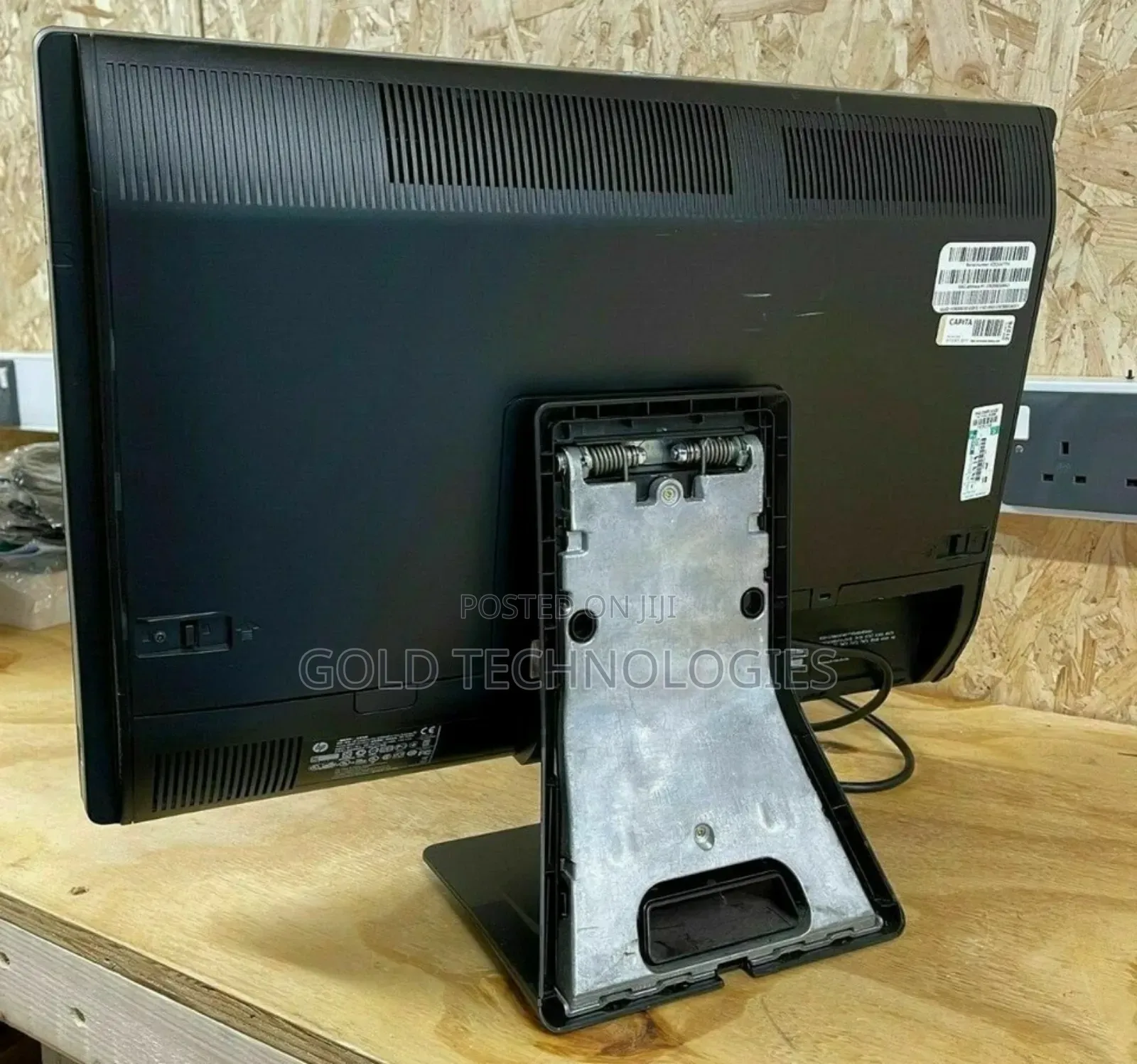 Desktop Computer HP AiO 24 8GB Intel Core i5 HDD+SSD 500GB