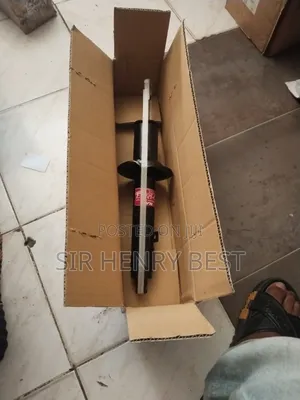 Front Shocks Absorbers Kyb Awd .Lexus Is 250 2014/2020