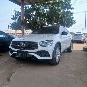 Mercedes-Benz GLC-Class 2022 White