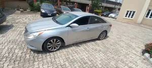 Hyundai Sonata Limited Sedan FWD (2.4L 4cyl 6A) 2013 Silver
