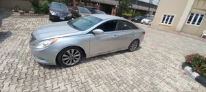 Hyundai Sonata Limited Sedan FWD (2.4L 4cyl 6A) 2013 Silver