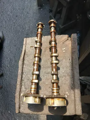 Camshaft for 2.4 Dodge Caliber 4 Plug