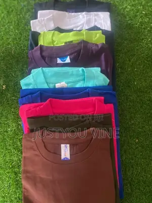 Plain T-Shirt