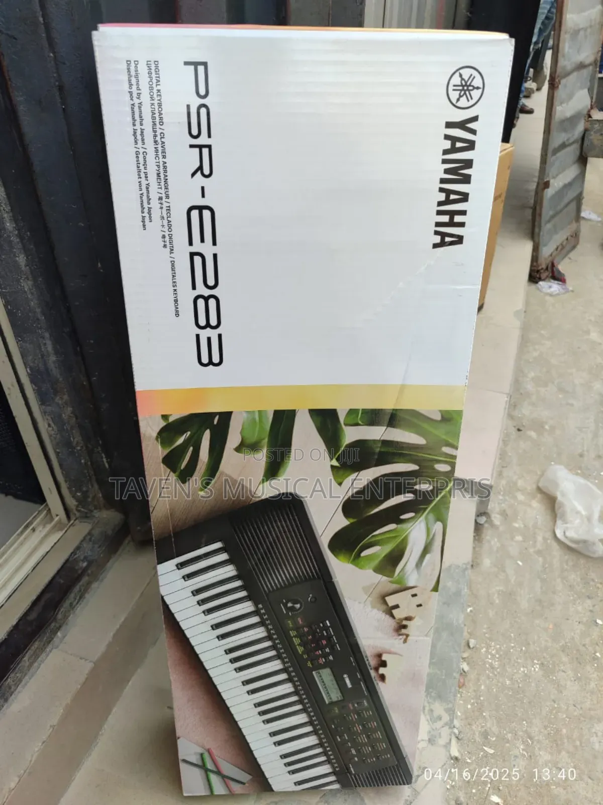 Yamaha PSR-E283 Keyboard