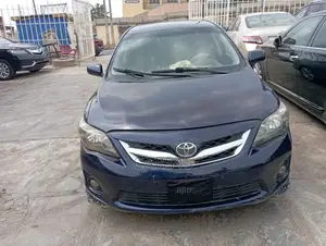 Toyota Corolla 2013 Blue