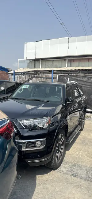 Toyota 4-Runner SR5 Premium 2021 Black