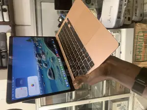 Laptop Apple MacBook Pro 2020 M1 8GB Intel Core M SSD 256GB