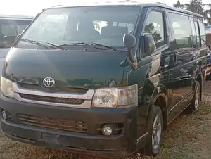 Toyota HiAce 2009 Green