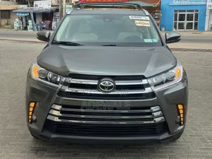 Toyota Highlander 2019 Green