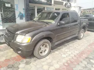 Ford Explorer 2005 Black