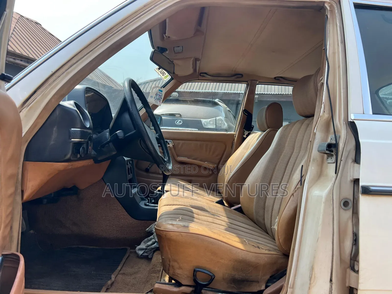Mercedes-Benz 230E 1982 White