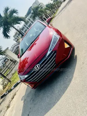 Hyundai Elantra SE 2020 Red