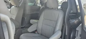 Toyota Sienna 2016 Gray