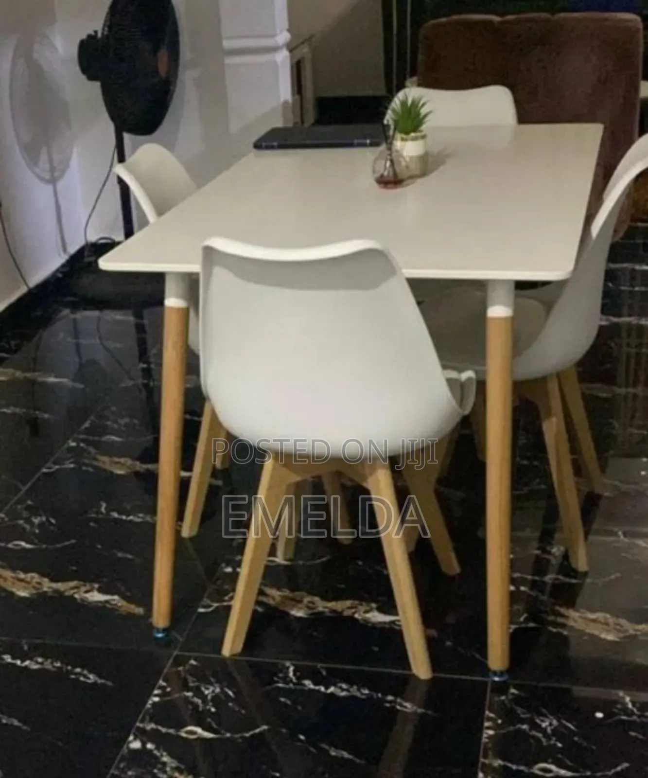 Presentable Dining Table and 4 Chairs Available
