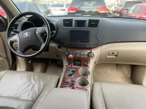 Toyota Highlander Limited 2008 Gold