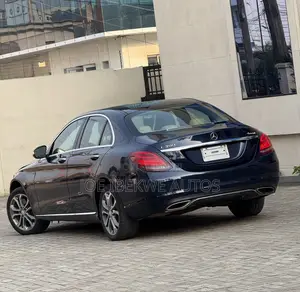 Mercedes-Benz C300 Luxury 4dr AWD 4Matic Sedan (2.0L 4cyl 7A) 2015 Blue