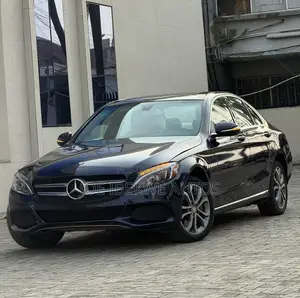 Mercedes-Benz C300 Luxury 4dr AWD 4Matic Sedan (2.0L 4cyl 7A) 2015 Blue