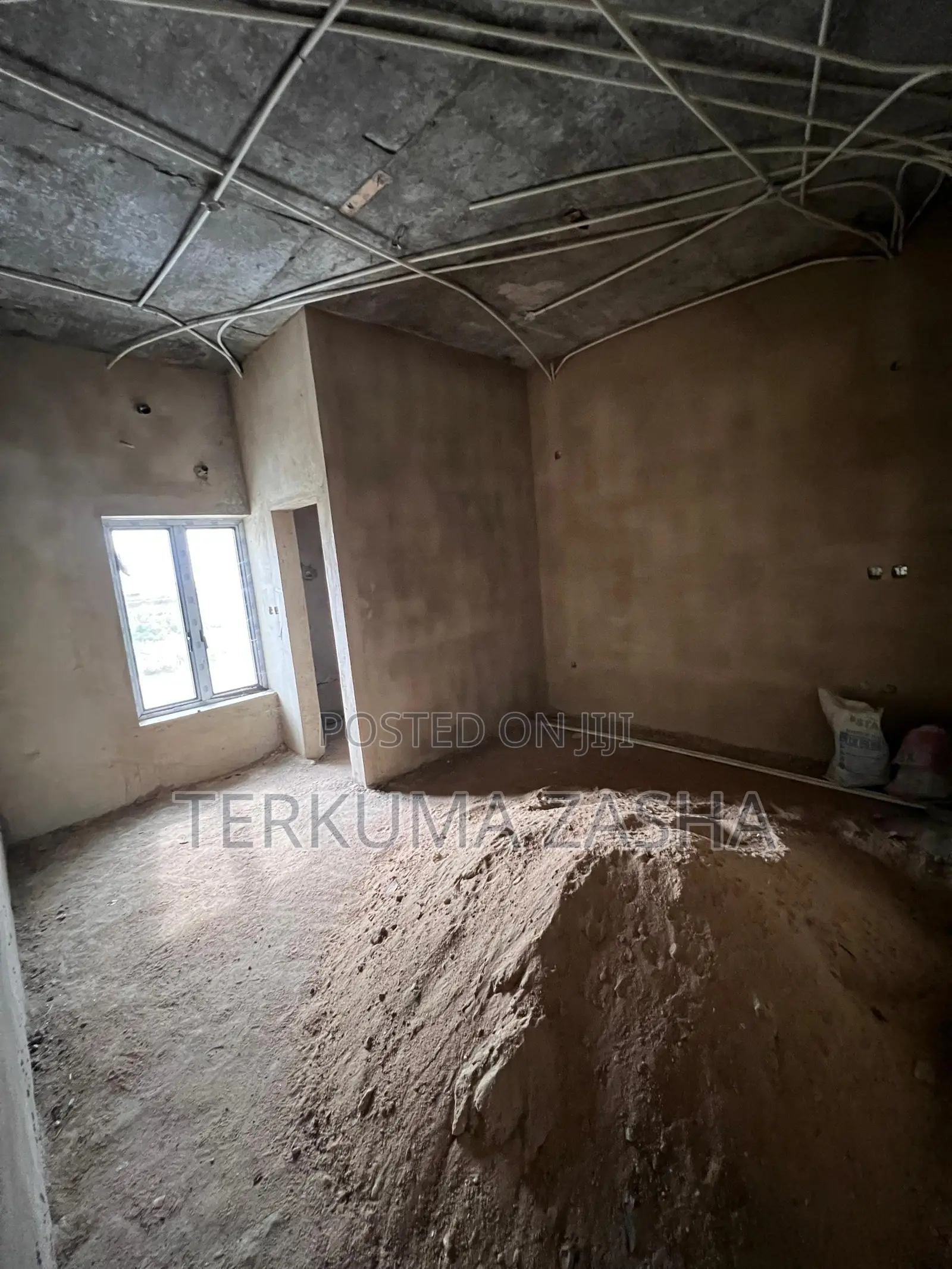 4bdrm Townhouse/Terrace in Mbora for sale