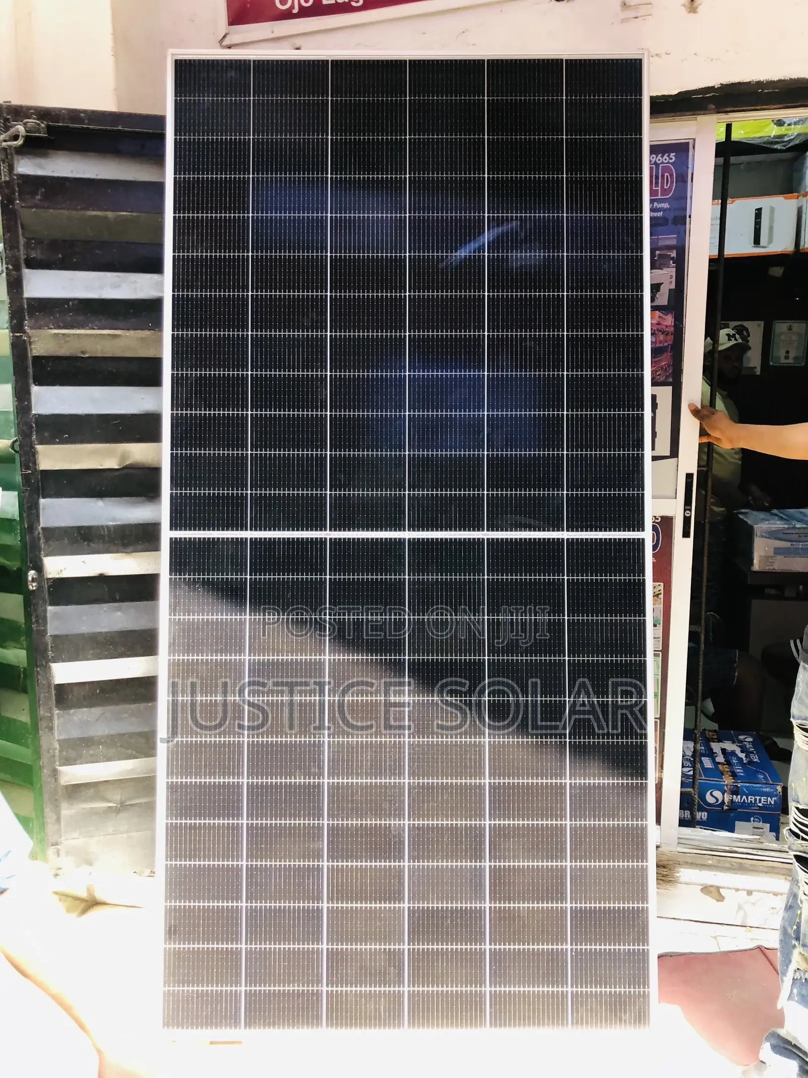 650w Jinko Solar Panel