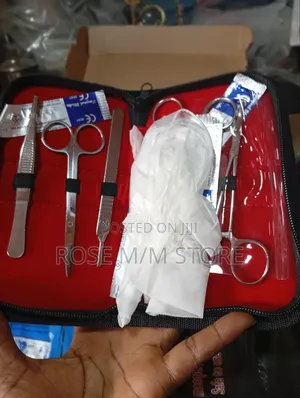 Suturing Set