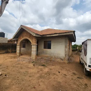 2bdrm Bungalow in Omi Adio for sale