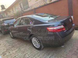 Toyota Camry LE V6 4dr Sedan (3.5L 6cyl 6AM) 2009 Gray