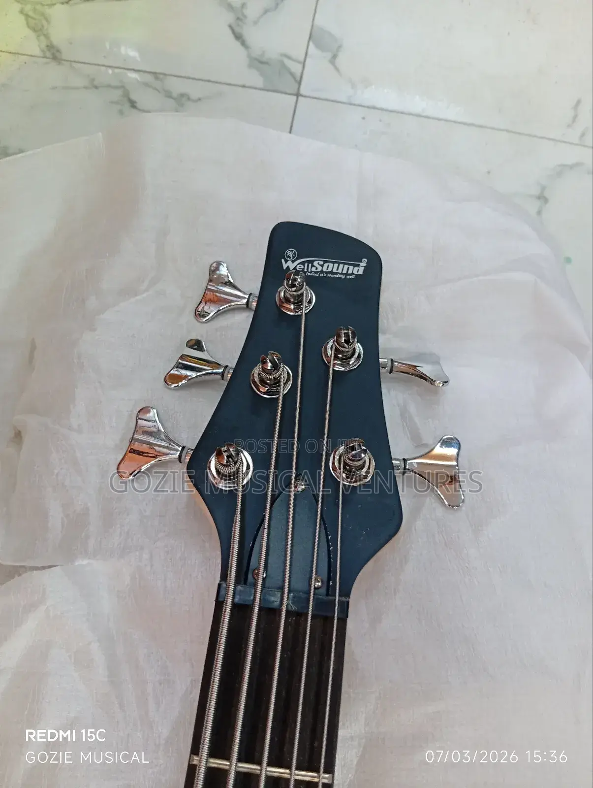 Five Strings Wellsound Bass Guitar
