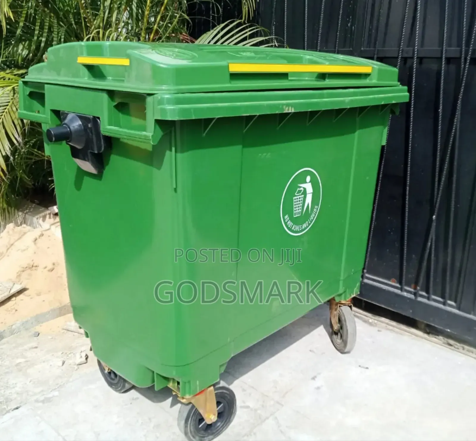 Imported Dustbin 1100 Litres
