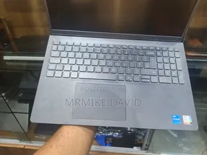 Laptop Dell Inspiron 15 3531 8GB Intel Core i5 SSD 256GB