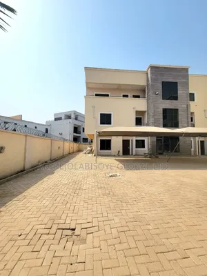 4bdrm Townhouse / Terrace in Mabushi , Abuja for rent