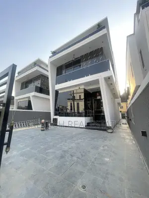 5bdrm Duplex in In A Well Secured, Sangotedo for sale